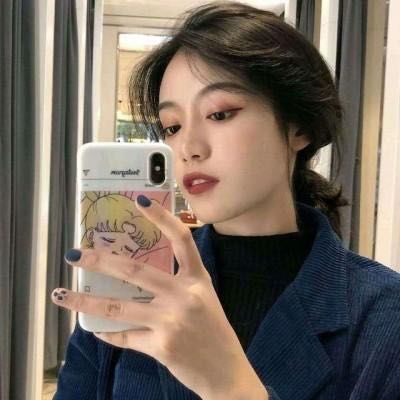 法国总统马克龙表示，应伊朗方面请求，他不久将与伊朗总统举行通话。